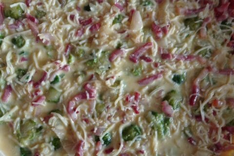 Cliquez pour zoomer ! Quiche aux choux de Bruxelles et lardons Thermomix par vanes_9