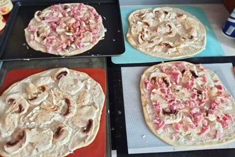 Cliquez pour zoomer ! Pizza blanche aux champignons Thermomix par vanes_9