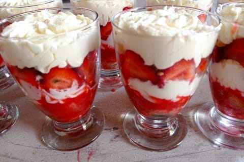 Cliquez pour zoomer ! Tiramisu aux fraises en verrines Thermomix par vanes_9