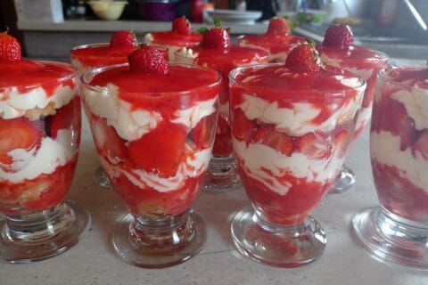 Cliquez pour zoomer ! Tiramisu aux fraises en verrines Thermomix par vanes_9