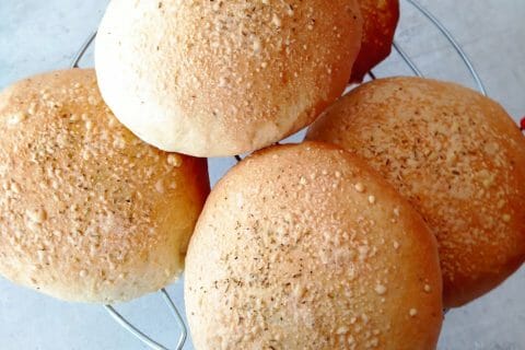 Cliquez pour zoomer ! Pains burger au parmesan et romarin Thermomix par vanes_9