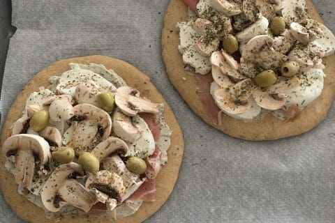 Cliquez pour zoomer ! Pizza blanche aux champignons Thermomix par naemagb