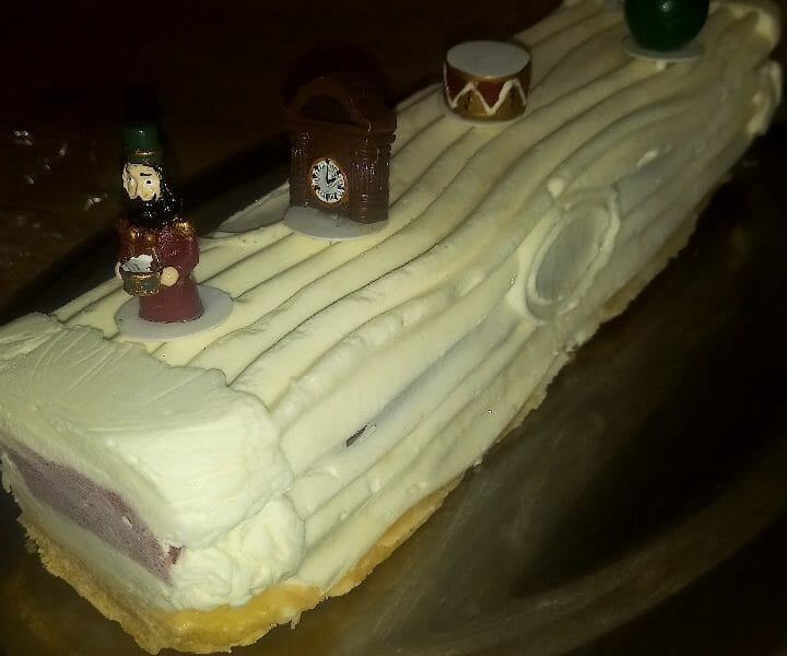 Cliquez pour zoomer ! Bûche citron et framboises Thermomix par charlotte_263