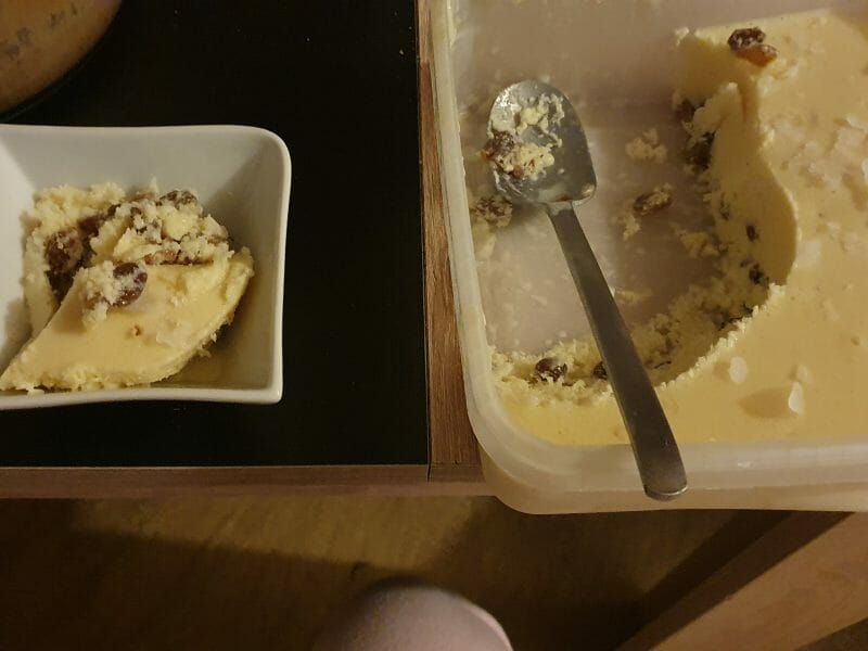 Cliquez pour zoomer ! Glace rhum raisins Thermomix par ludivine_122