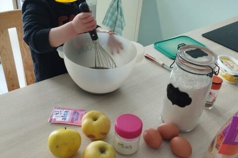 Cliquez pour zoomer ! Cake pommes yaourt Thermomix par Jumalie