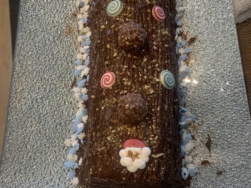 Cliquez pour zoomer ! Bûche Ferrero Rocher Thermomix par emma1313