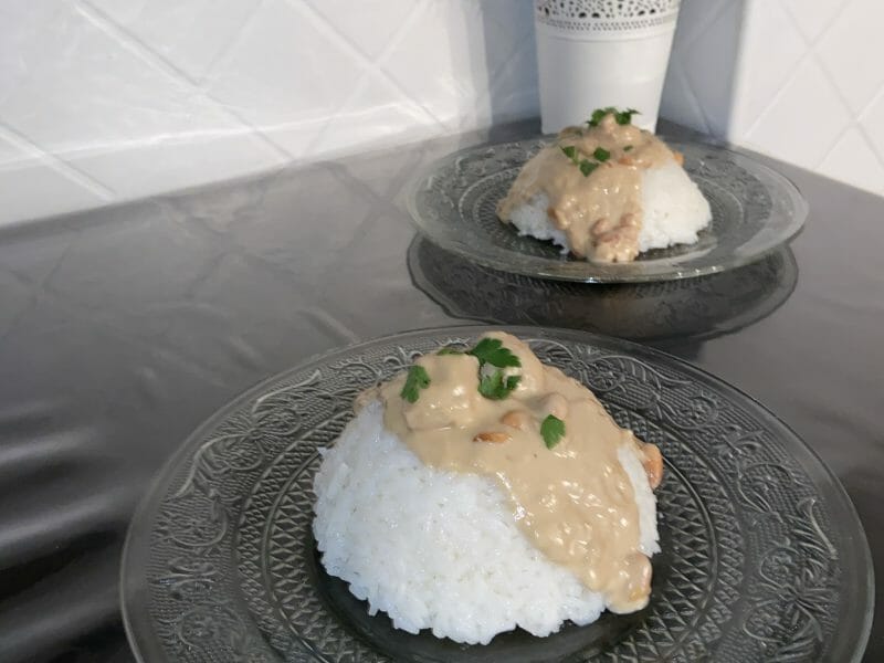 Cliquez pour zoomer ! Effiloché de poulet aux cacahuètes Thermomix par yasminee78