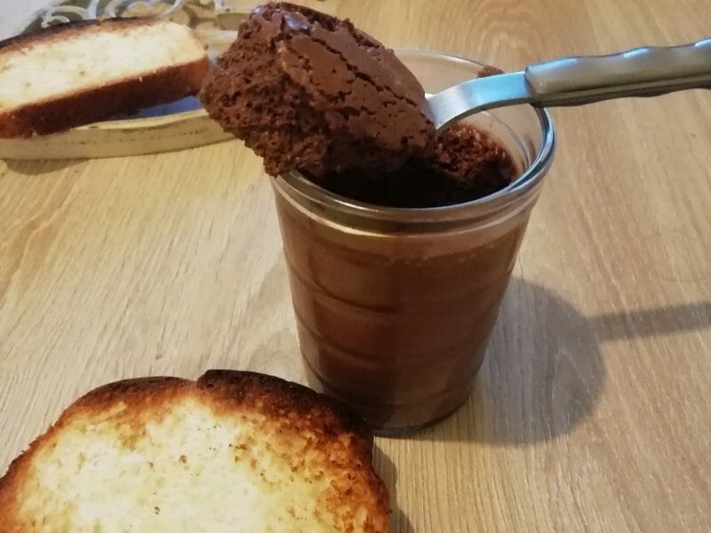 Cliquez pour zoomer ! Mousse au chocolat au jus de pois chiche Thermomix par roxane_29
