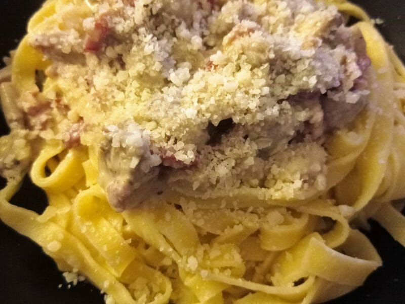Cliquez pour zoomer ! Tagliatelle sauce crémeuse aux pleurotes Thermomix par nelly59