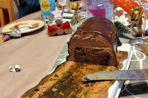 Cliquez pour zoomer ! Bûche mousse au chocolat Thermomix par ophelie90