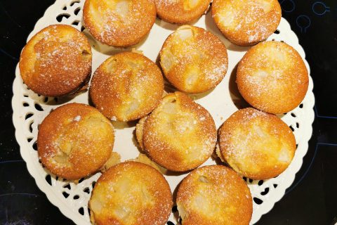 Cliquez pour zoomer ! Petits gâteaux poires et miel Thermomix par nifemix83