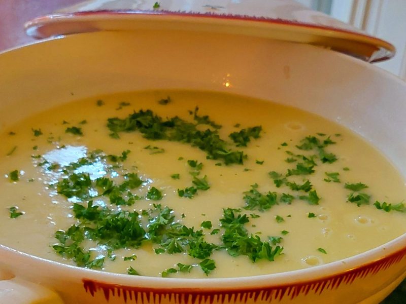 Cliquez pour zoomer ! Velouté à l’oignon et aux pommes de terre Thermomix par mamilu56