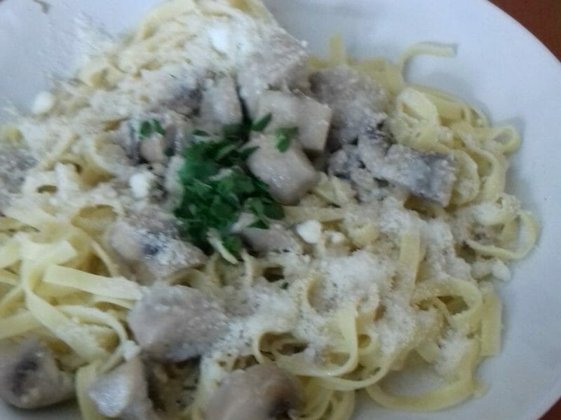 Cliquez pour zoomer ! Tagliatelle sauce crémeuse aux pleurotes Thermomix par mamilu56