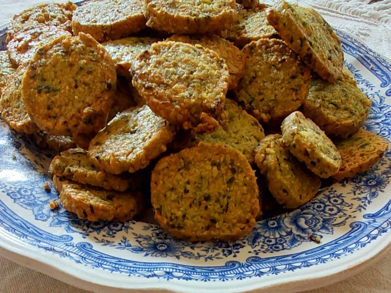 Cliquez pour zoomer ! Sablés apéritifs ail des ours et beaufort Thermomix par mamilu56