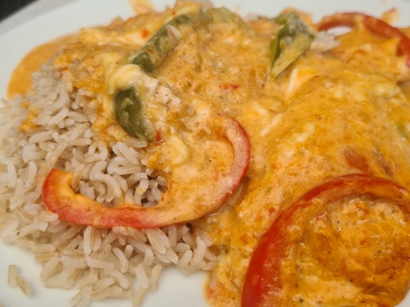 Cliquez pour zoomer ! Poulet à la crème de poivrons Thermomix par sallysarasofia