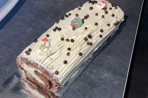 Cliquez pour zoomer ! Bûche de Noël framboises et chocolat blanc Thermomix par wassimthania2017