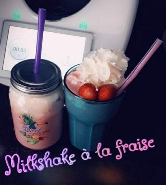 Cliquez pour zoomer ! Milkshake fraise banane Thermomix par emilie-milou