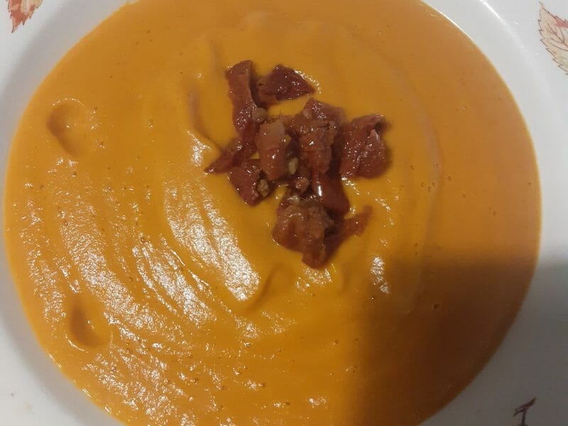 Cliquez pour zoomer ! Velouté de carottes et tomates séchées Thermomix par marjo30900