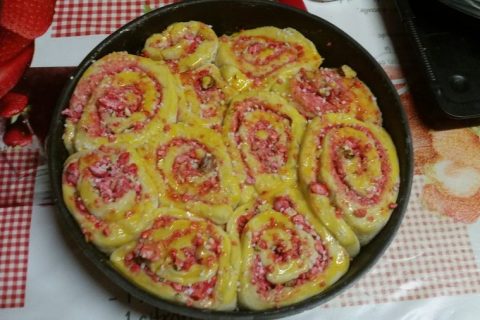 Cliquez pour zoomer ! Brioche aux pralines roses Thermomix par Vodka