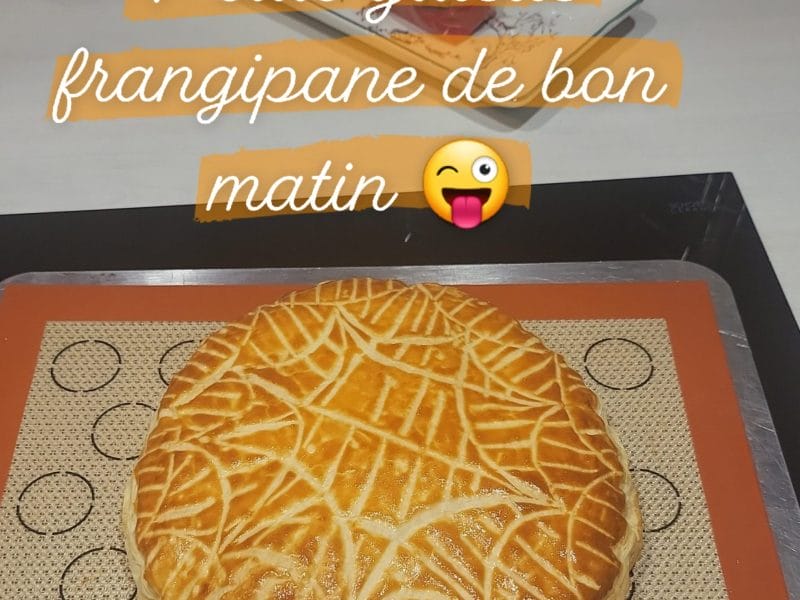 Cliquez pour zoomer ! Galette des rois à la frangipane Thermomix par fifnettes80