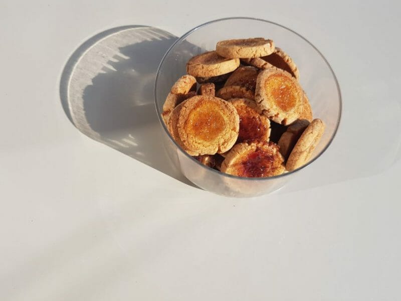 Cliquez pour zoomer ! Biscuits à la confiture – Jam drops Thermomix par Flomarie