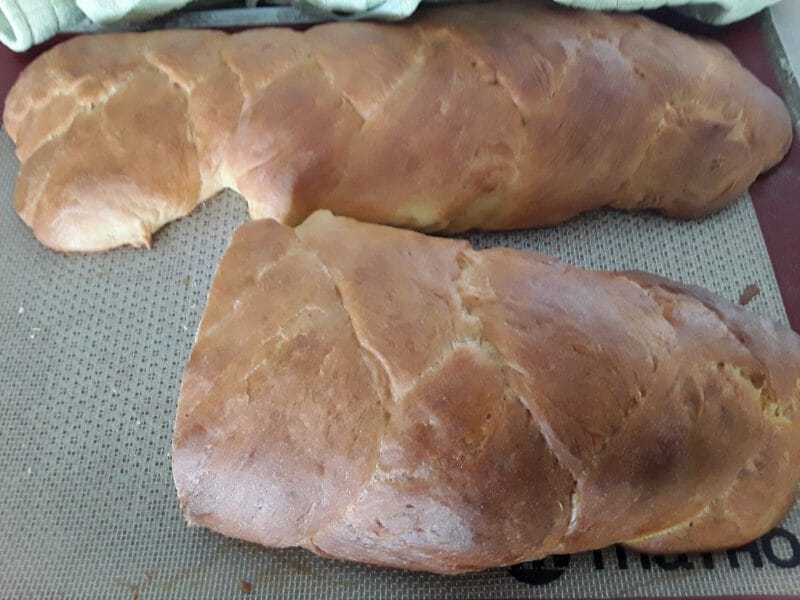 Cliquez pour zoomer ! Brioche tressée à la mie filante Thermomix par Casrine