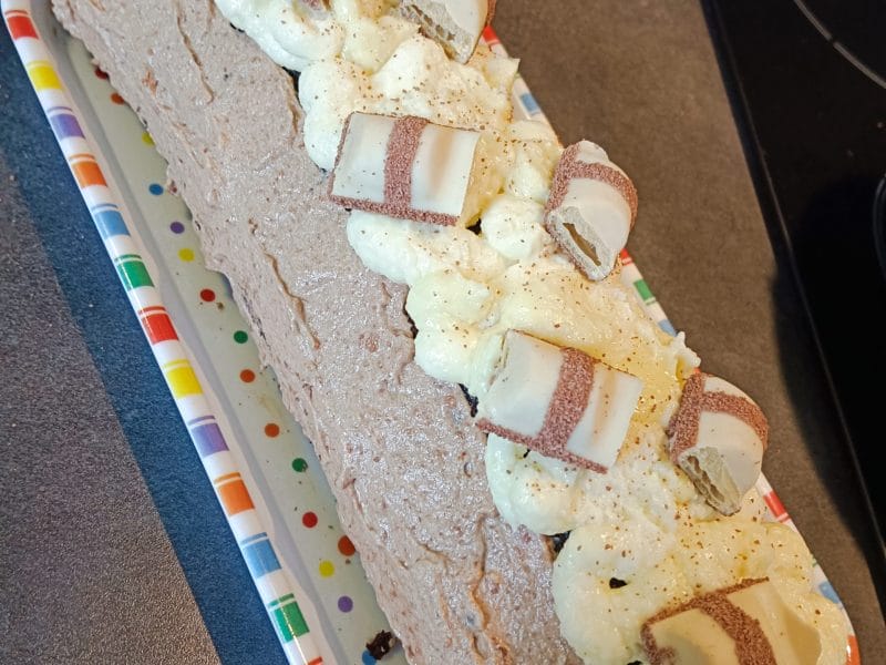 Roulé au Kinder Bueno Thermomix par alexa_6