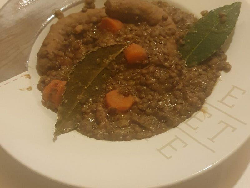 Cliquez pour zoomer ! Lentilles et ses saucisses Thermomix par melanie_502