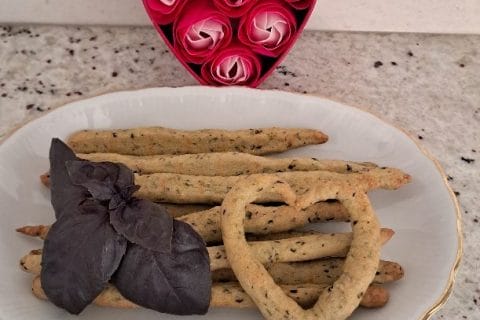 Cliquez pour zoomer ! Gressins parmesan basilic Thermomix par mamie bouba