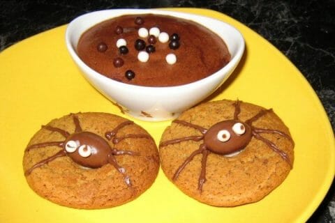 Cliquez pour zoomer ! Spider cookies (cookies araignées) au Thermomix