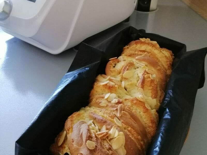 Cliquez pour zoomer ! Brioche à la crème d’amande Thermomix par caroll26lap