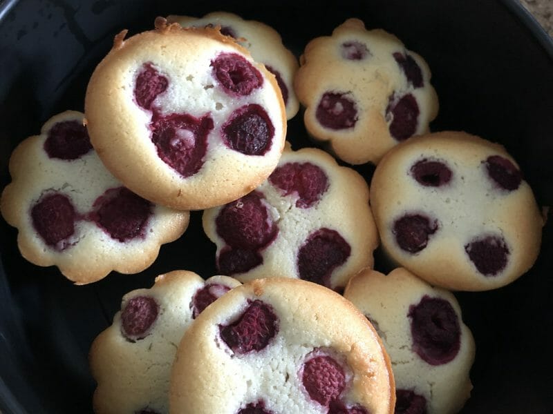 Cliquez pour zoomer ! Visitandines aux framboises Thermomix par marion_691930