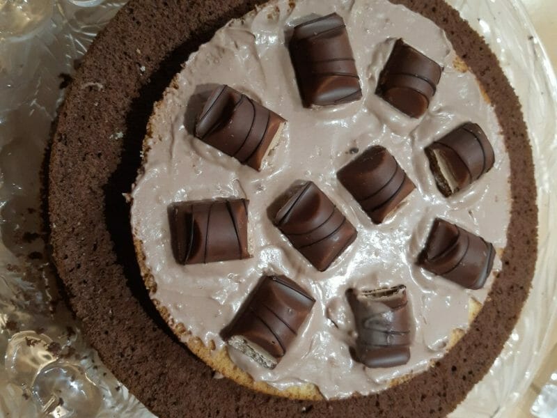 Cliquez pour zoomer ! Layer cake Kinder Bueno Thermomix par Celine040