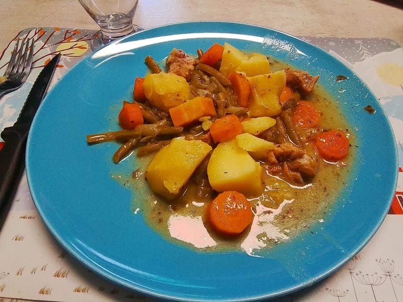 Cliquez pour zoomer ! Ragoût de porc aux légumes Thermomix par Brigitte