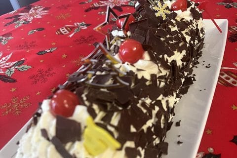 Cliquez pour zoomer ! Bûche forêt noire Thermomix par sandrinha16