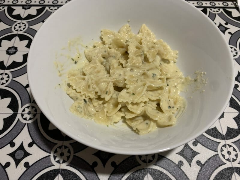 Cliquez pour zoomer ! Farfalle à la crème de courgettes Thermomix par anso1987