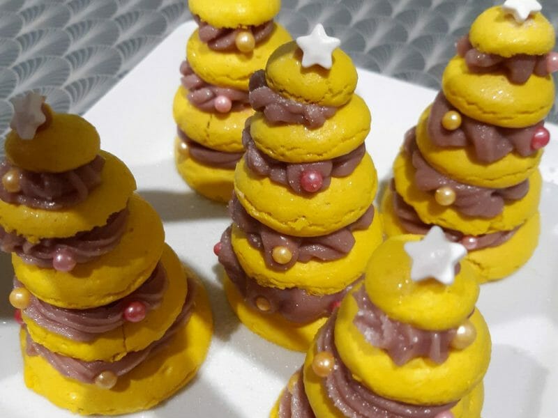Cliquez pour zoomer ! Sapins de macarons à la framboise Thermomix par sab_leroy