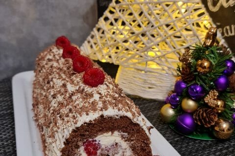 Cliquez pour zoomer ! Bûche forêt noire Thermomix par anaflo57