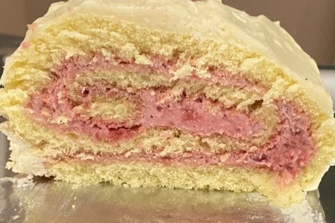 Cliquez pour zoomer ! Bûche de Noël framboises et chocolat blanc Thermomix par So