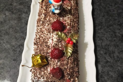 Cliquez pour zoomer ! Bûche forêt noire Thermomix par laetitiasana67