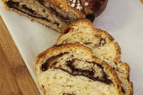 Cliquez pour zoomer ! Cozonac – Brioche roumaine aux noix et chocolat Thermomix par zazeazur