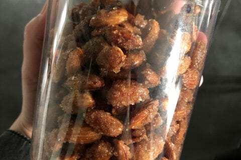 Cliquez pour zoomer ! Amandes grillées à la cannelle et au miel au Thermomix