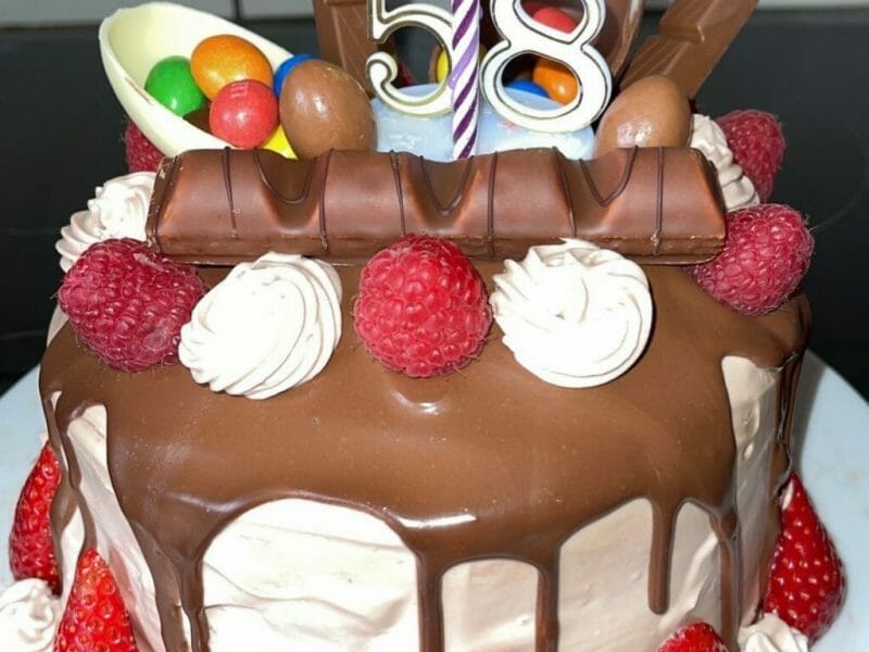 Cliquez pour zoomer ! Layer cake Kinder Bueno Thermomix par marie_680