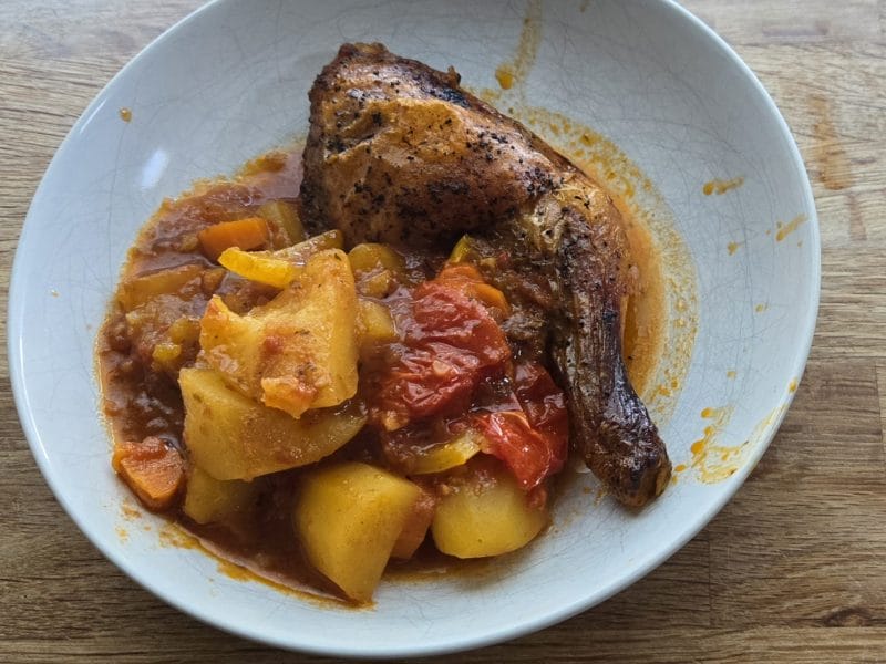 Cliquez pour zoomer ! Poulet aux pommes de terre, poivron et tomates Thermomix par coacoa33333