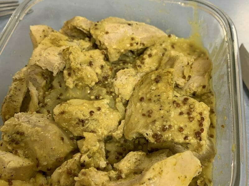 Cliquez pour zoomer ! Blancs de poulet sauce moutarde et curry Thermomix par Max et Anto