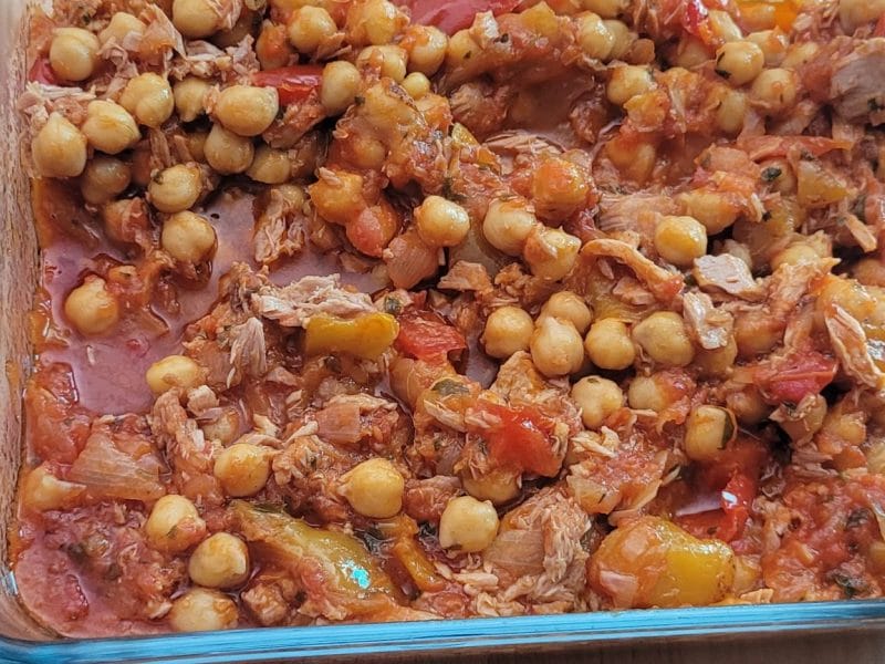 Cliquez pour zoomer ! Mijoté de pois chiches à la tomate, thon et poivrons grillés Thermomix par melanie_513