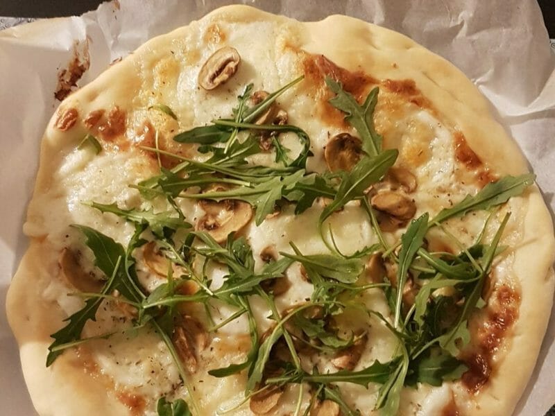 Cliquez pour zoomer ! Pizza blanche aux champignons Thermomix par helysia