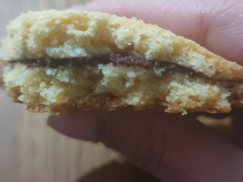 Cliquez pour zoomer ! Cookies fourrés au nutella Thermomix par maeva_mds