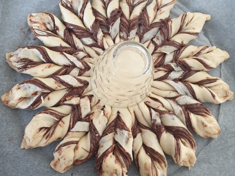 Cliquez pour zoomer ! Brioche étoilée au Nutella Thermomix par maeva_mds