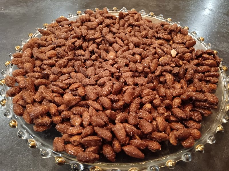 Cliquez pour zoomer ! Amandes grillées à la cannelle et au miel Thermomix par caroline_393